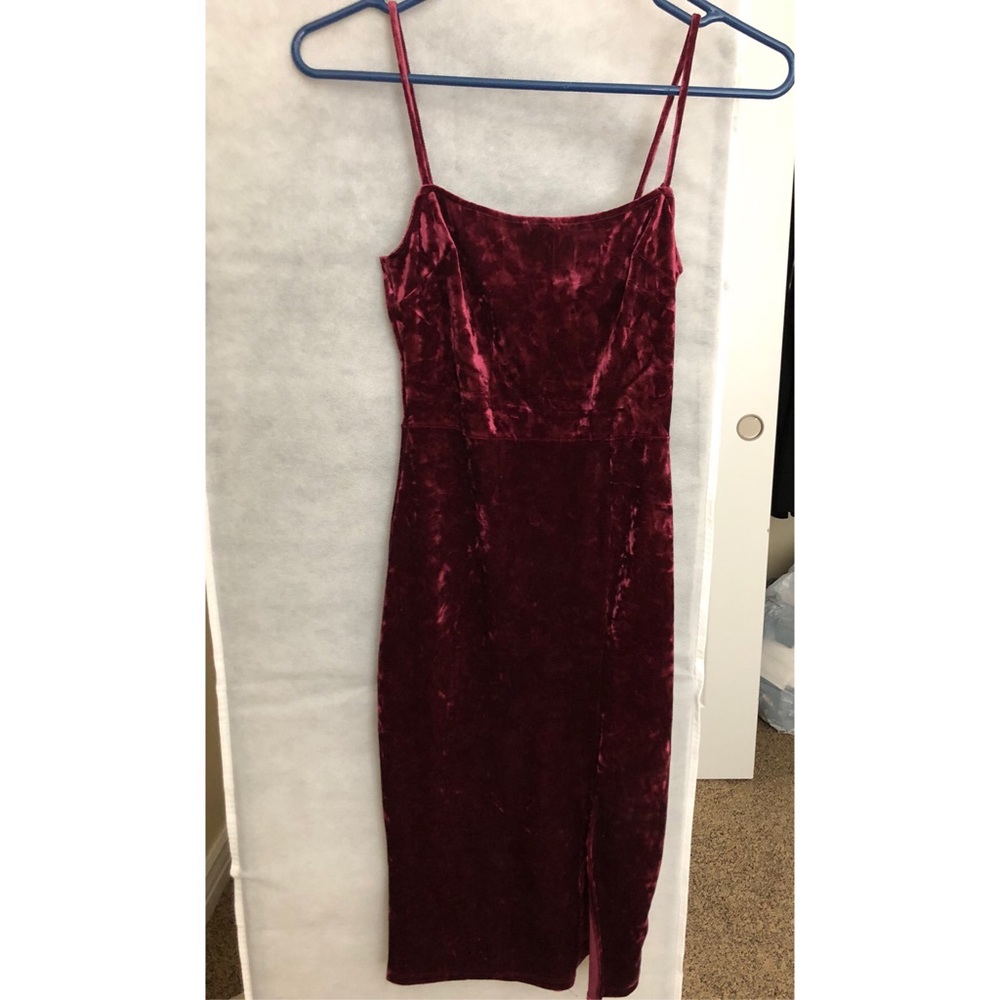 Velvet Burgundy dress. Size XS!